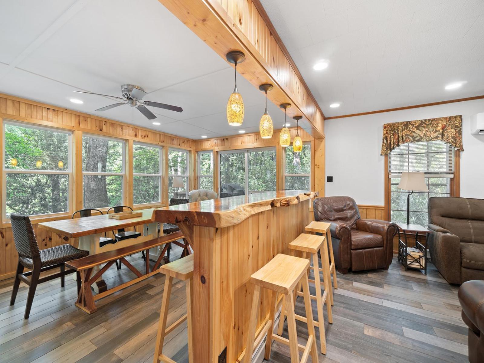 Gingercake Mtn Cottage At Linville Gorge - Wood Burning Fireplace Linville Falls Экстерьер фото